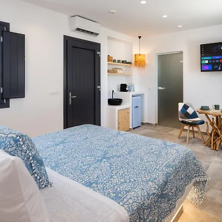 Terra Vecchia Fira (Santorini)